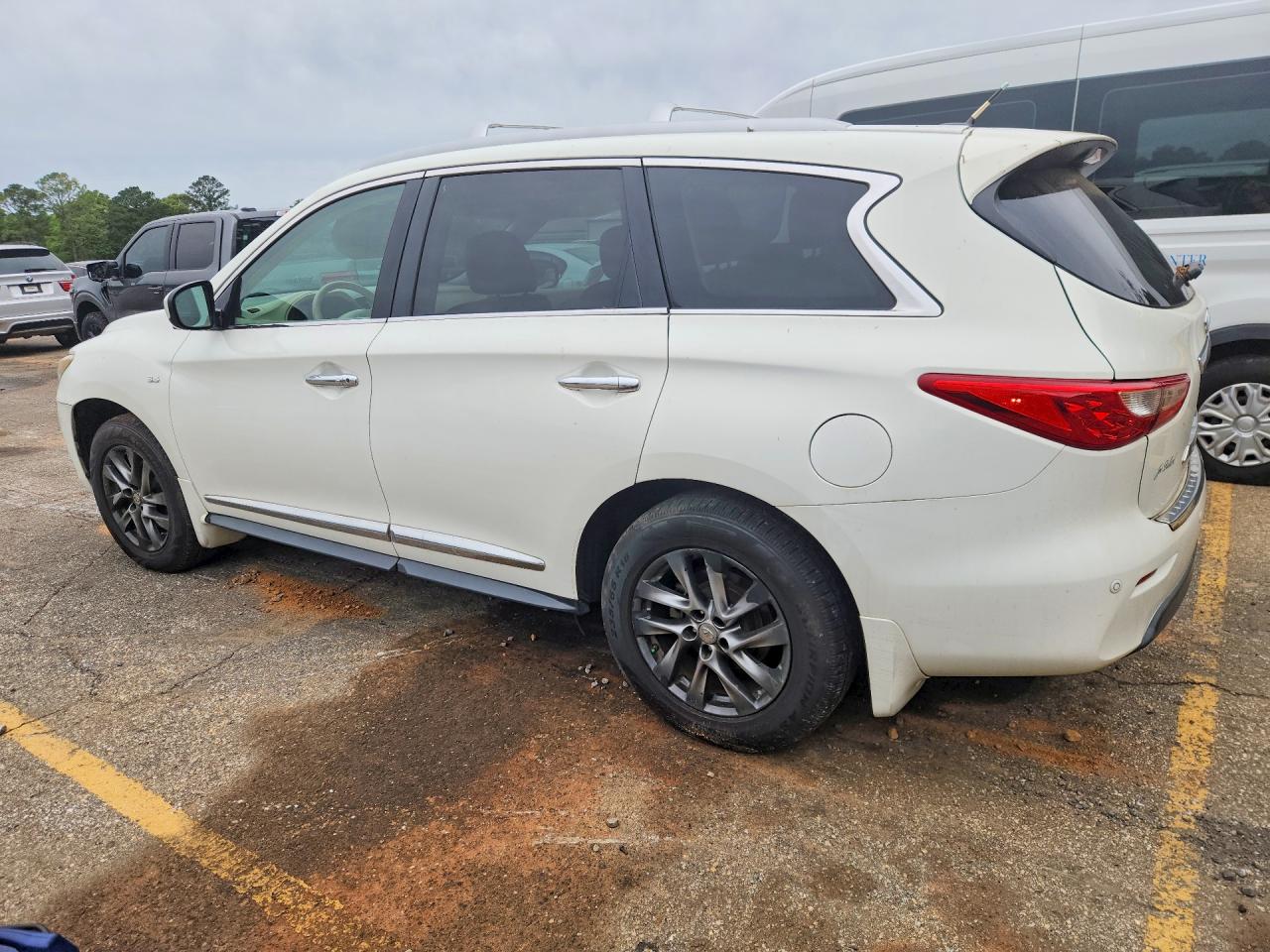 2014 INFINITI QX60 BASE photo 2