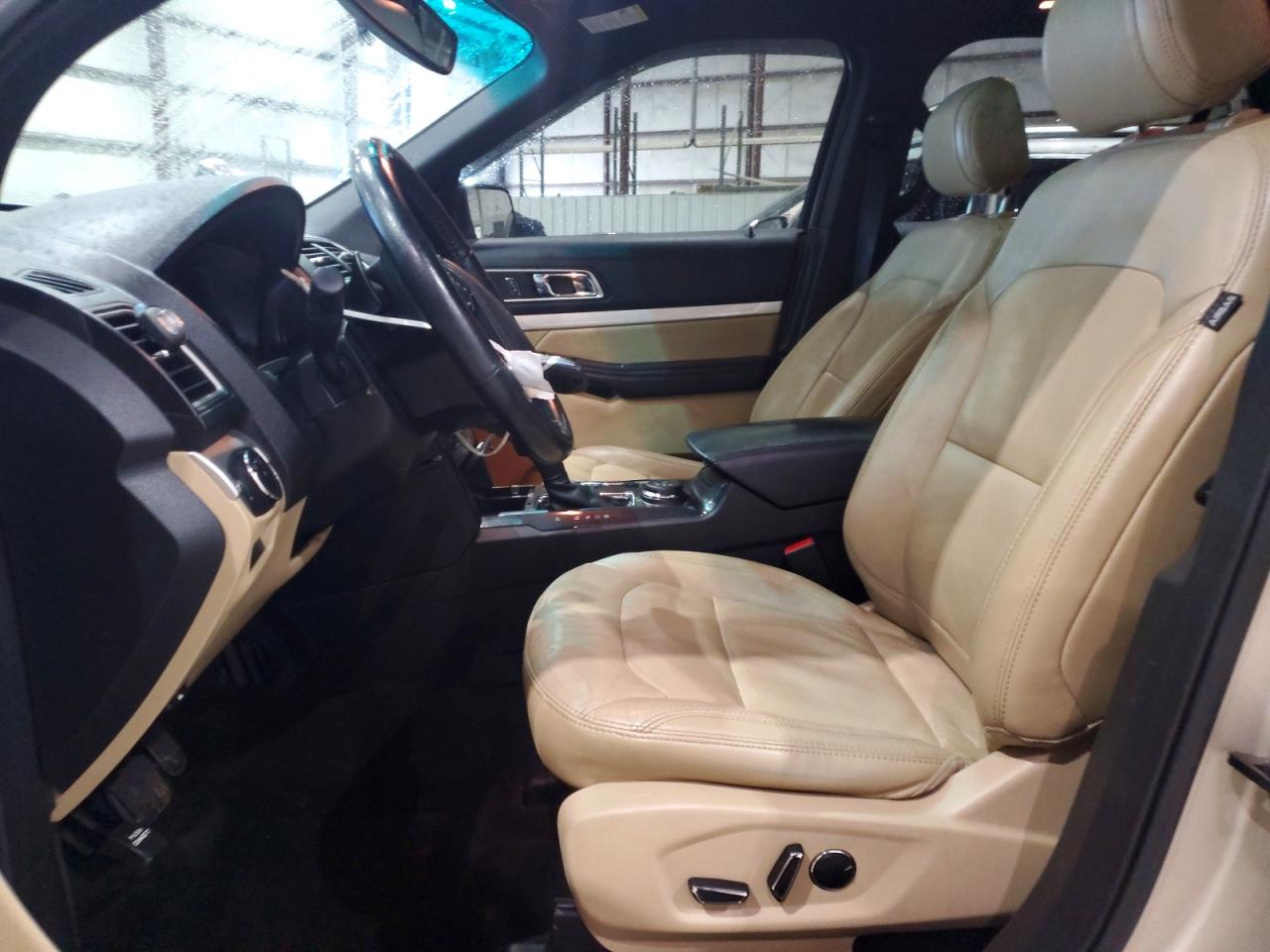 2017 FORD EXPLORER XLT photo 19