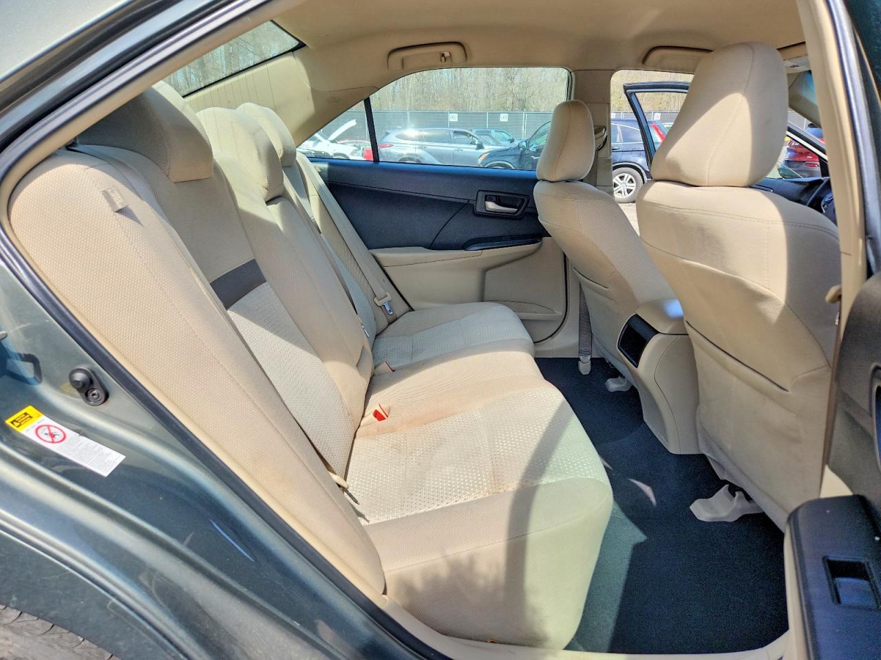 2014 TOYOTA CAMRY LE photo 19