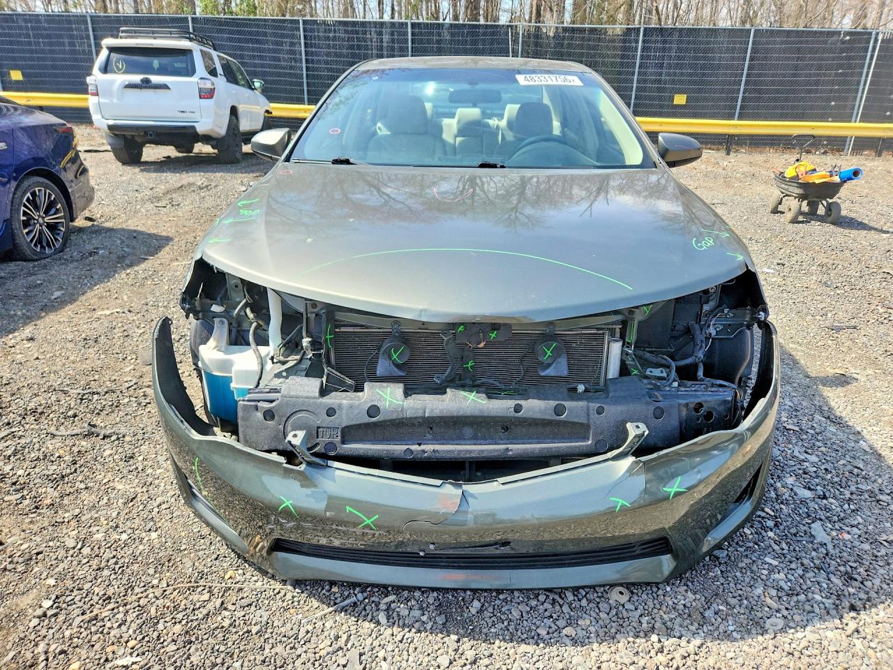 2014 TOYOTA CAMRY LE photo 9