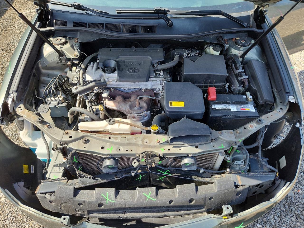 2014 TOYOTA CAMRY LE photo 21