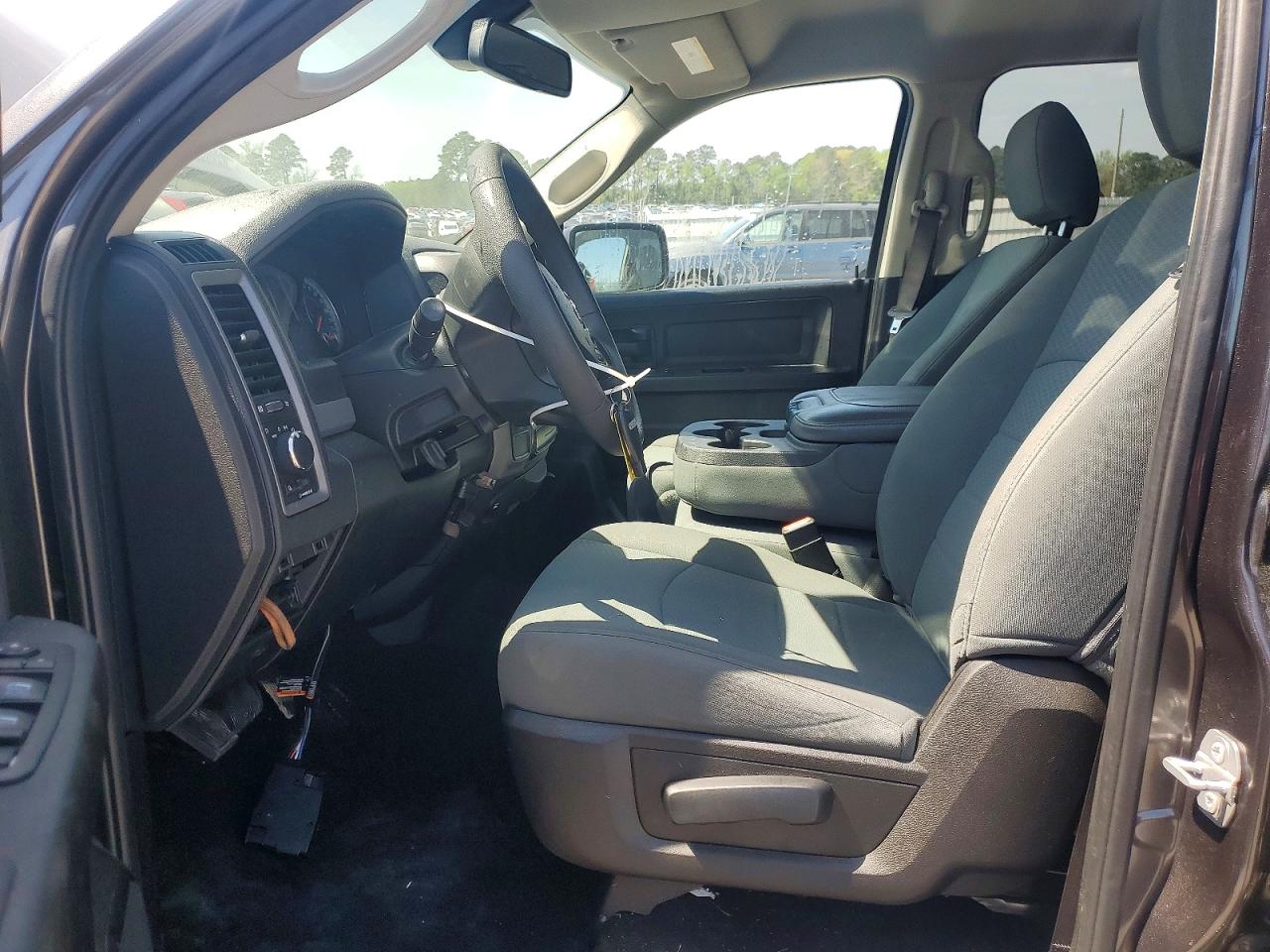 2019 RAM 1500 CLASSIC TRADESMAN photo 13