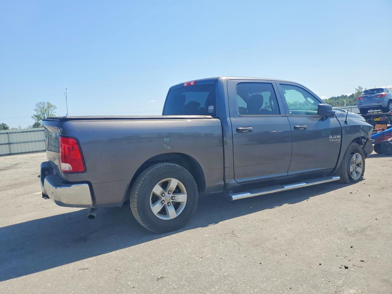 2019 RAM 1500 CLASSIC TRADESMAN photo 5