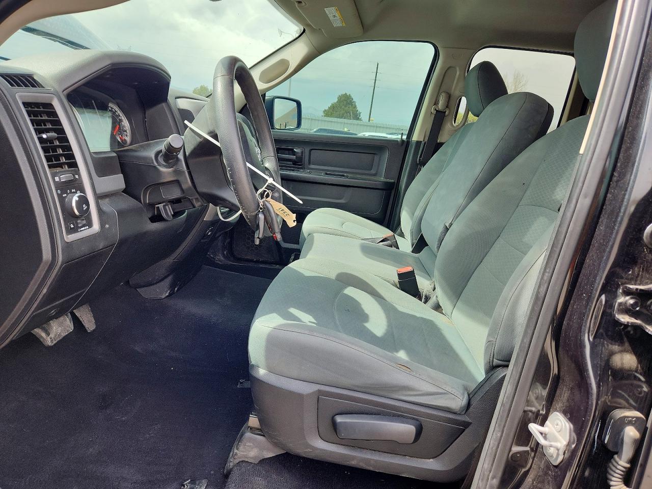 2018 RAM 1500 ST photo 19