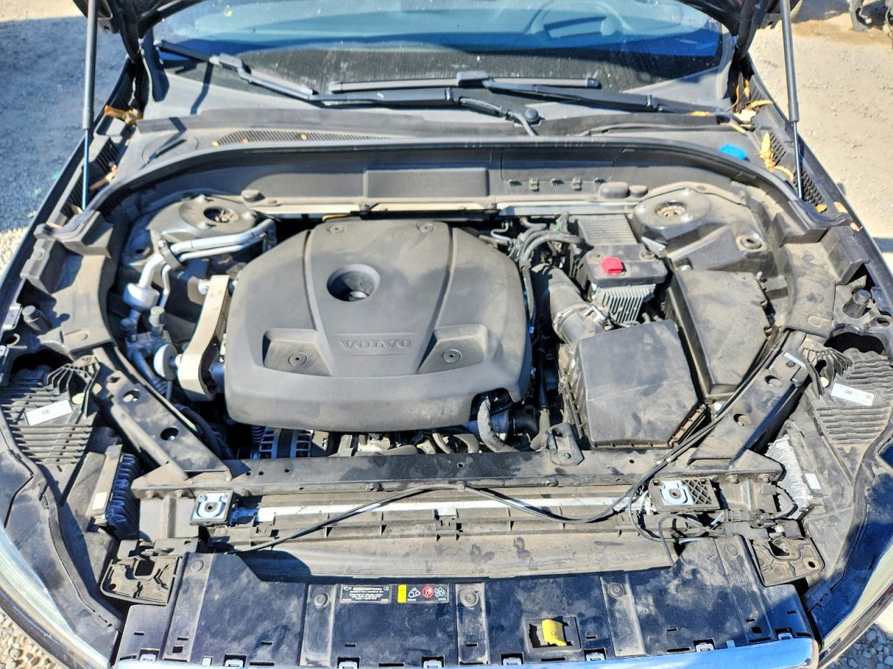 2021 VOLVO XC60 T5 MOMENTUM photo 23