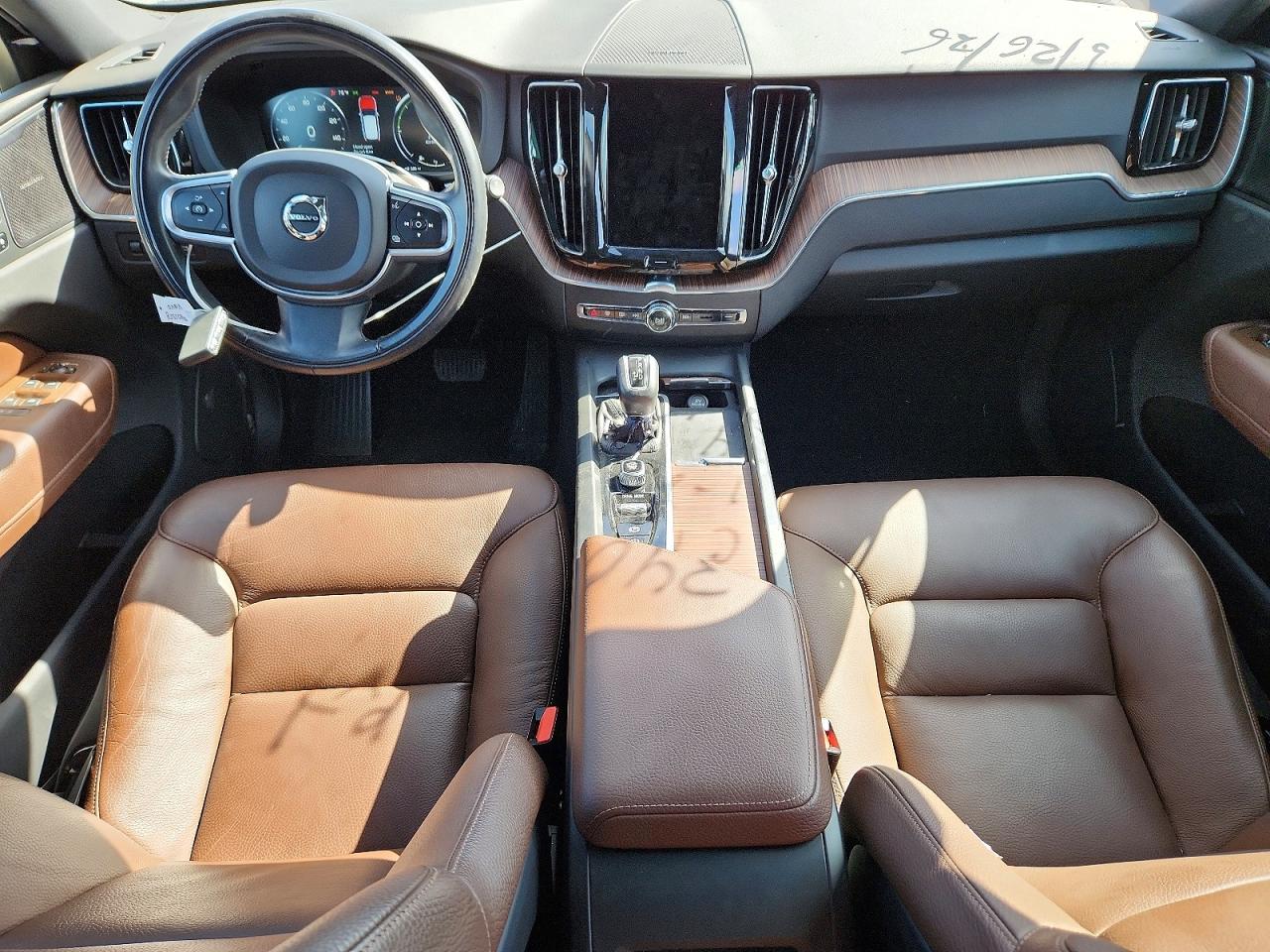 2021 VOLVO XC60 T5 MOMENTUM photo 15