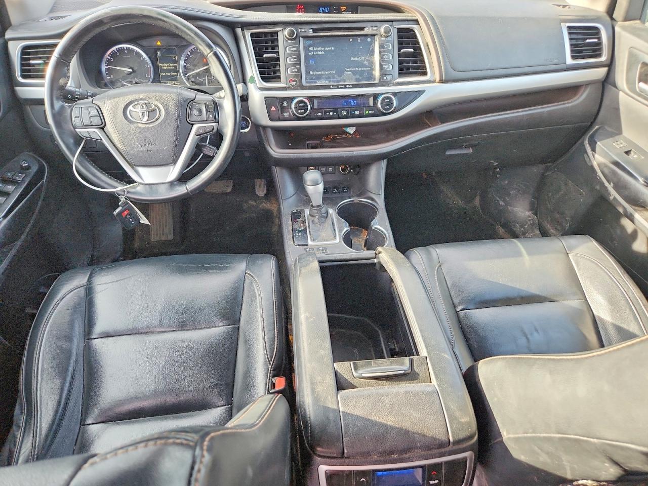 2017 TOYOTA HIGHLANDER XLE photo 15