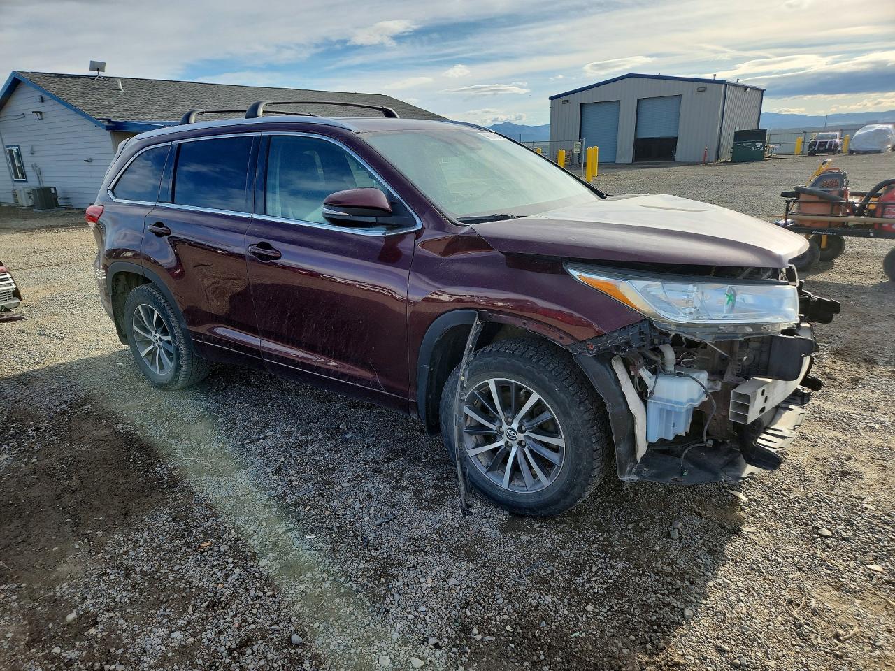 2017 TOYOTA HIGHLANDER XLE photo 7