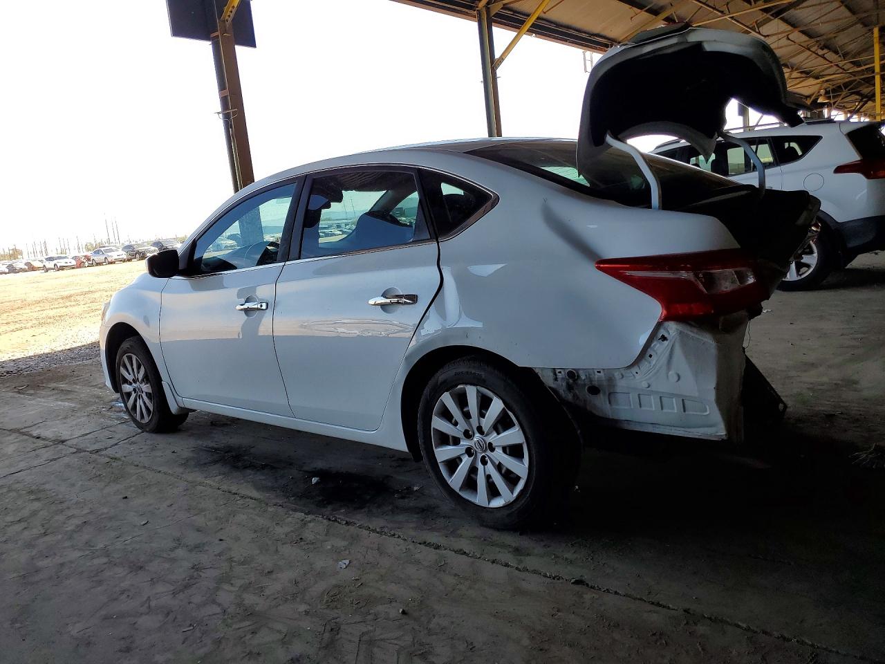 2016 NISSAN SENTRA S photo 4