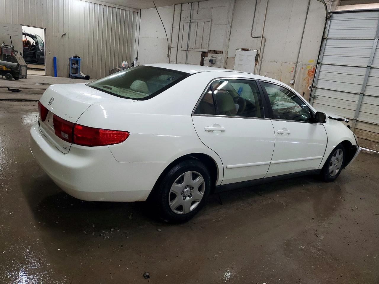 2005 HONDA ACCORD LX photo 7