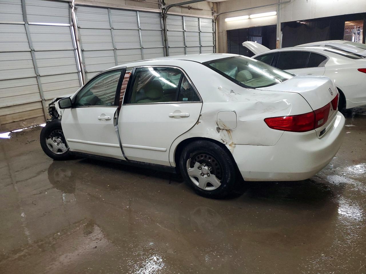 2005 HONDA ACCORD LX photo 4