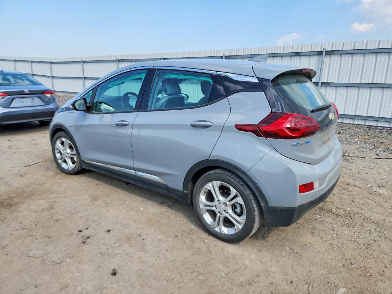 2019 CHEVROLET BOLT EV LT photo 2