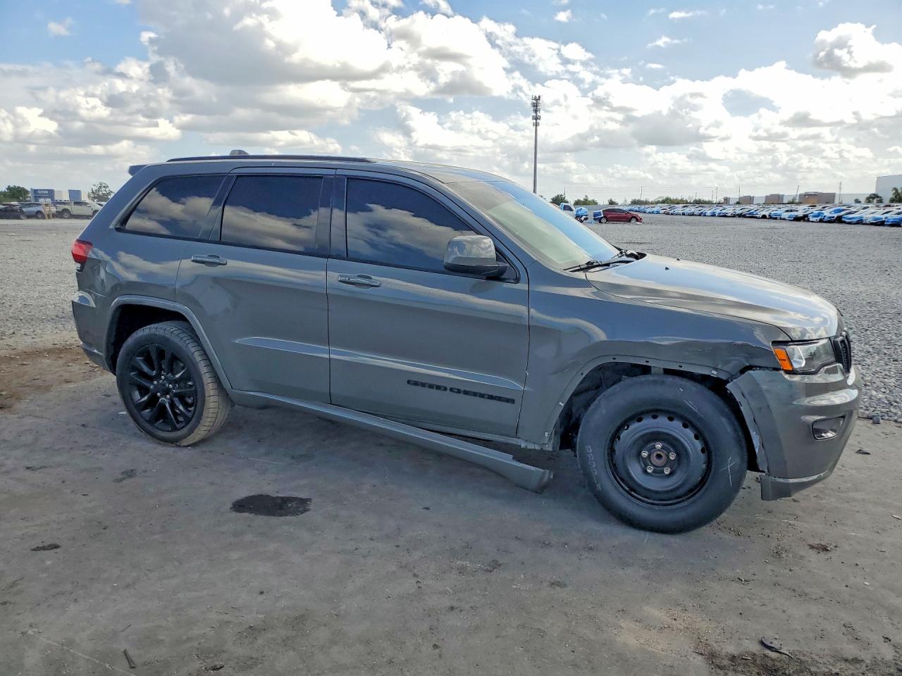2019 JEEP GRAND CHEROKEE LAREDO photo 7