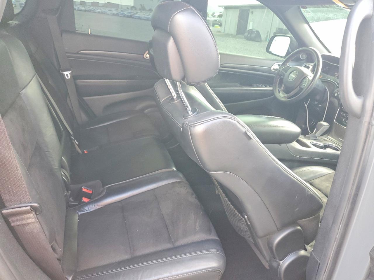 2019 JEEP GRAND CHEROKEE LAREDO photo 21
