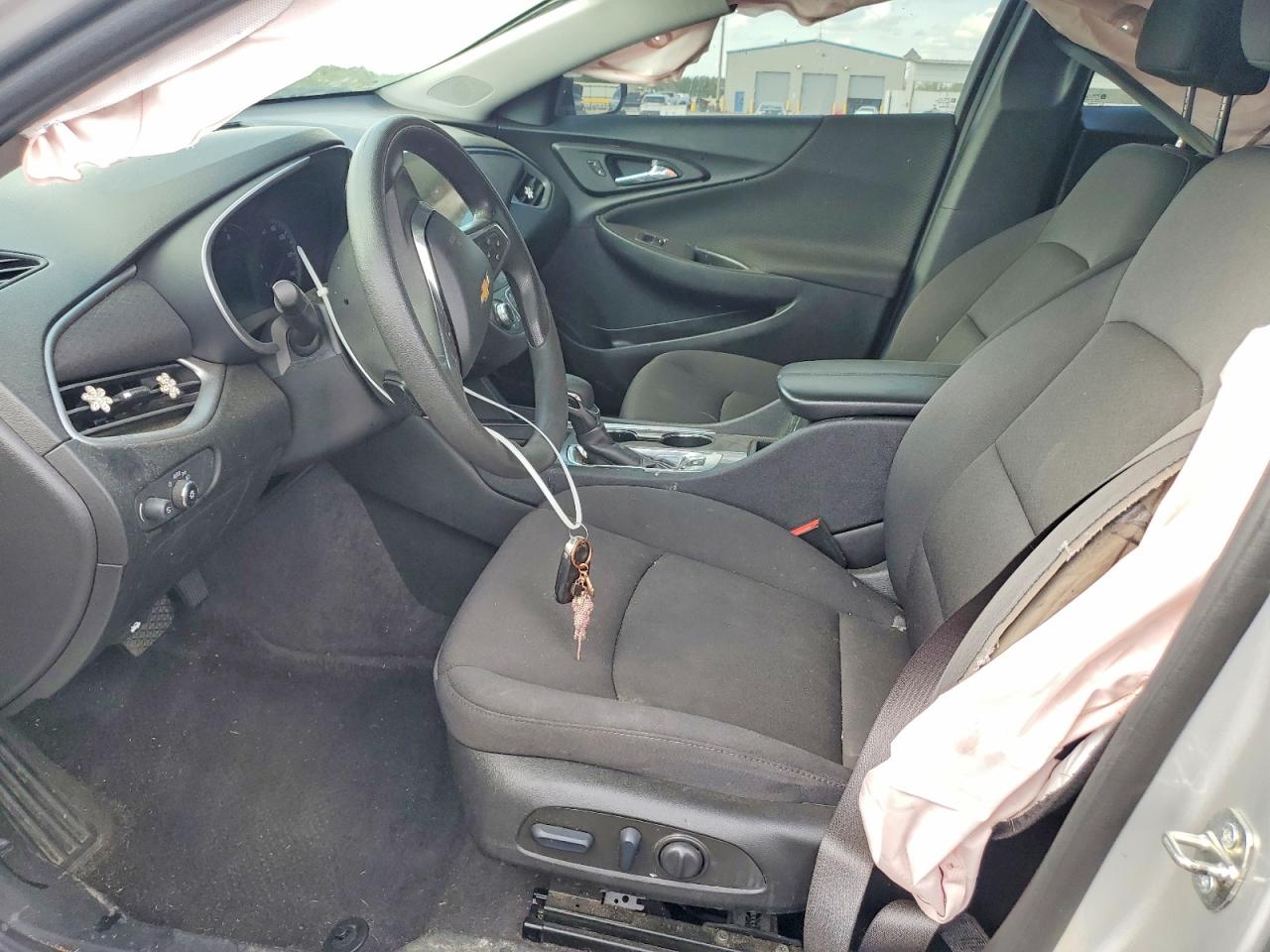 2022 CHEVROLET MALIBU LT photo 7