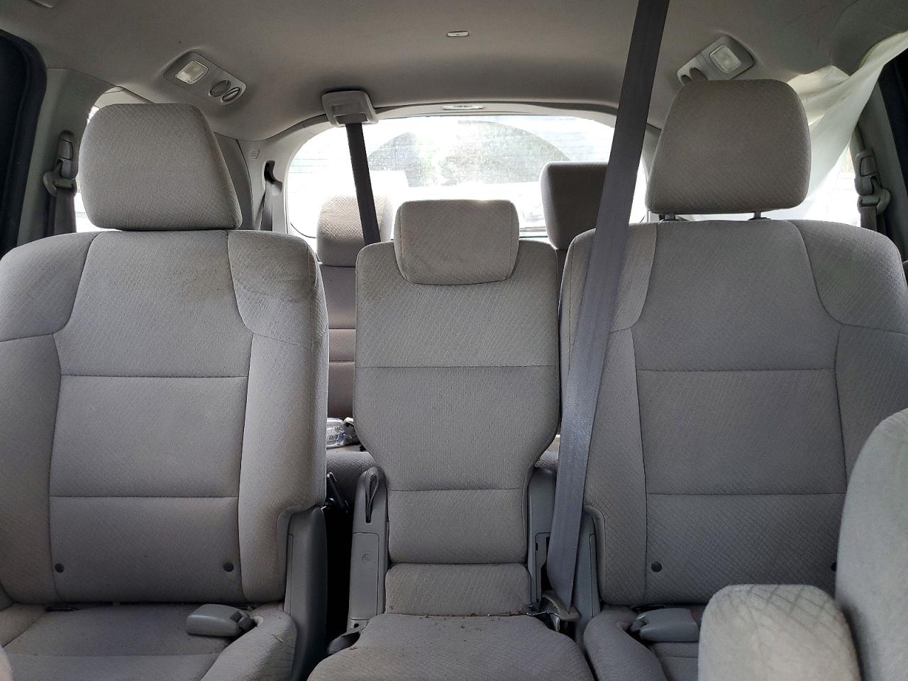 2016 HONDA ODYSSEY SE photo 10