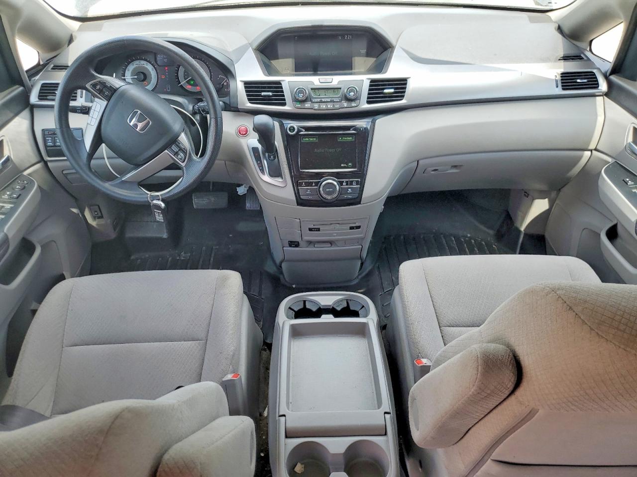 2016 HONDA ODYSSEY SE photo 8