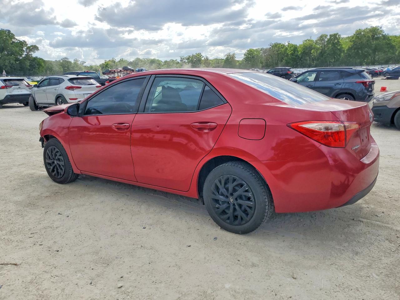 2017 TOYOTA COROLLA LE photo 2