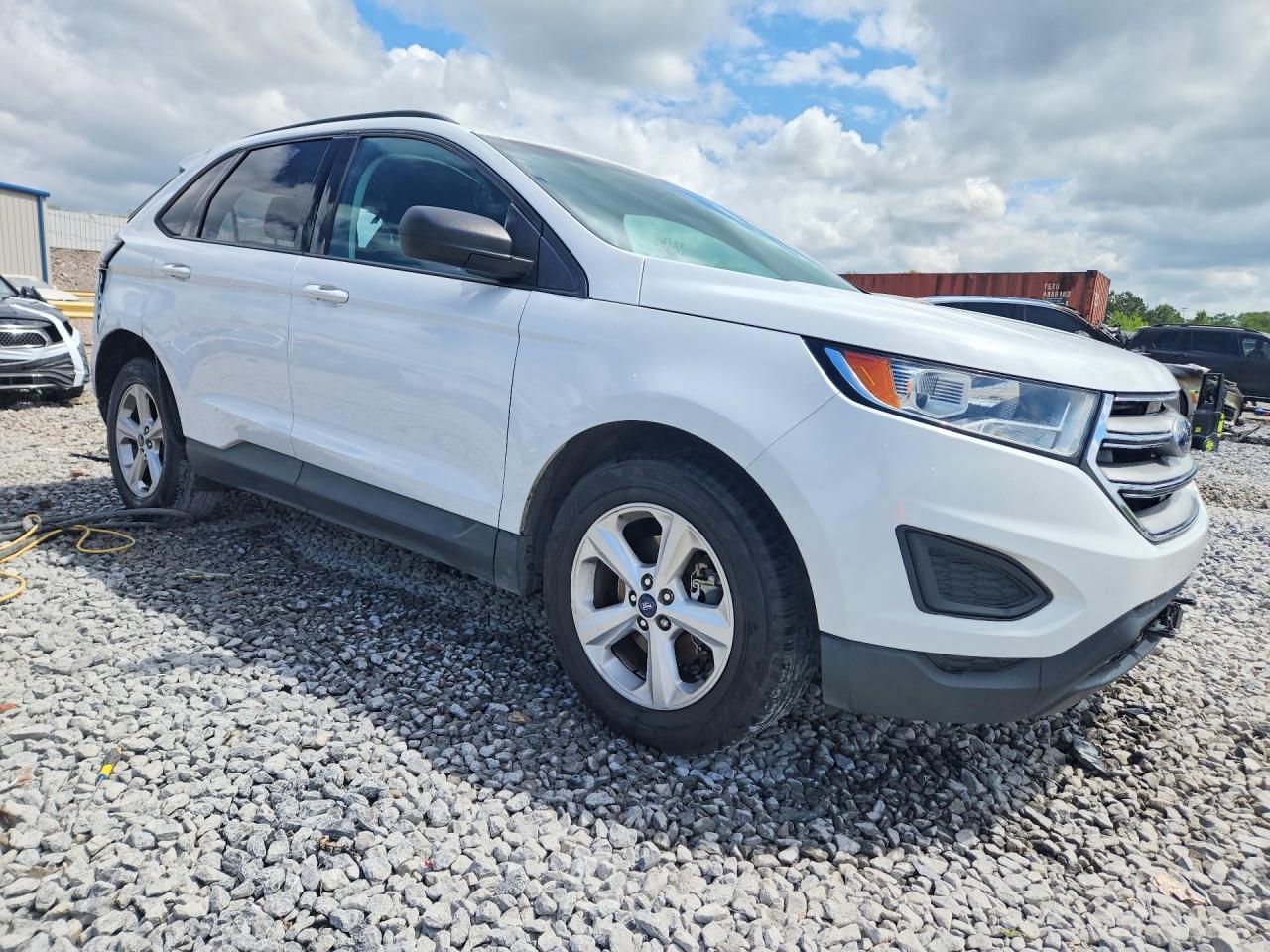 2015 FORD EDGE SE photo 4