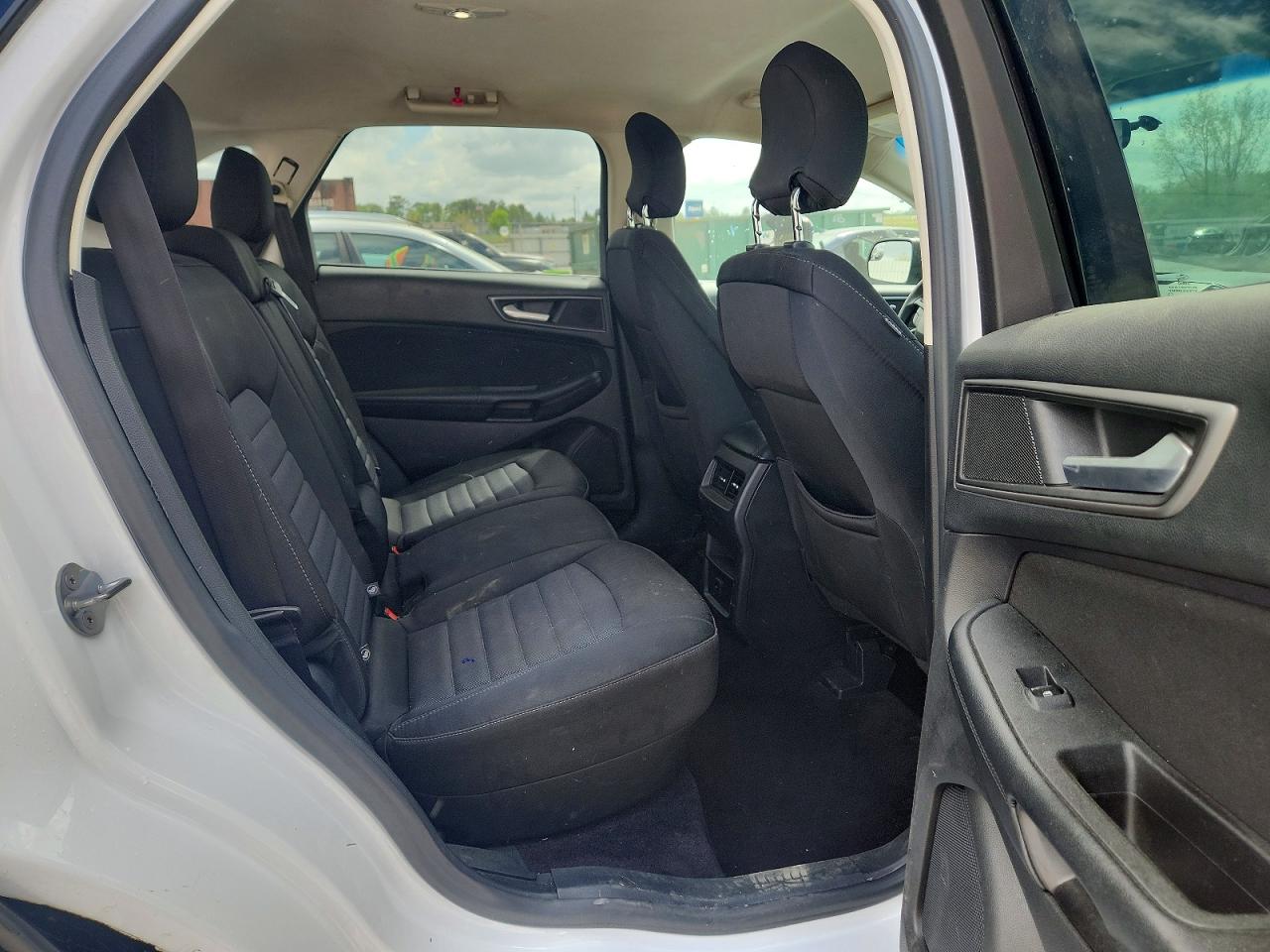 2015 FORD EDGE SE photo 11