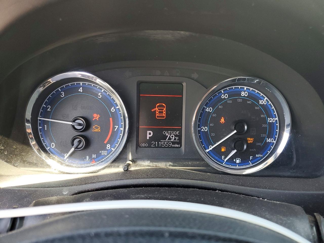 2018 TOYOTA COROLLA LE photo 9