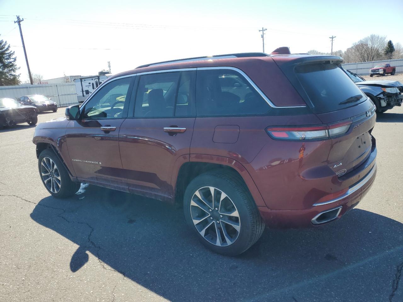 2022 JEEP GRAND CHEROKEE OVERLAND photo 4