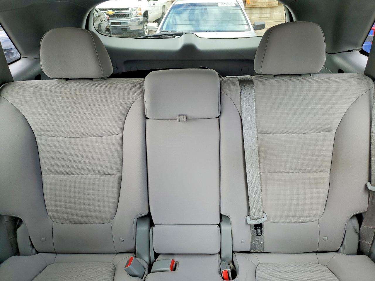 2015 KIA SORENTO LX photo 19