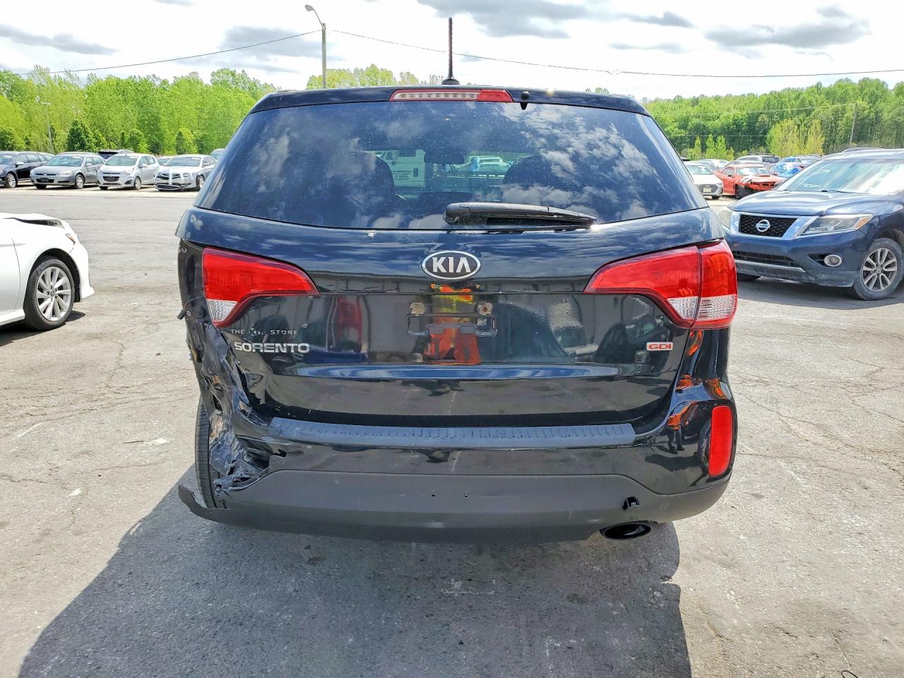 2015 KIA SORENTO LX photo 11