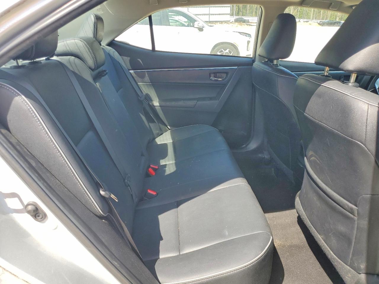 2015 TOYOTA COROLLA LE PREMIUM photo 28