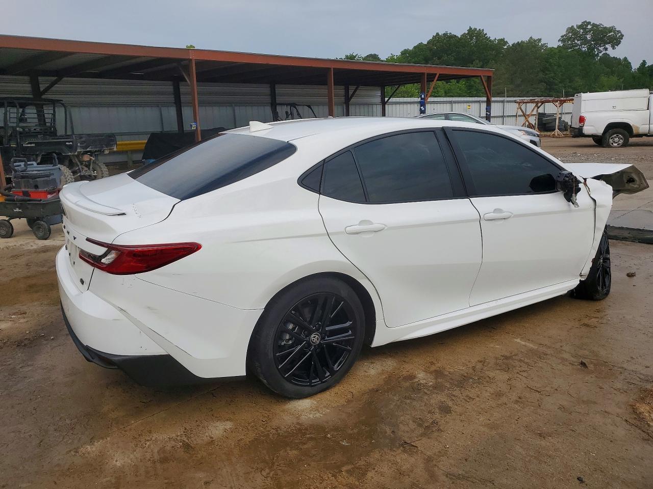 2025 TOYOTA CAMRY SE photo 5