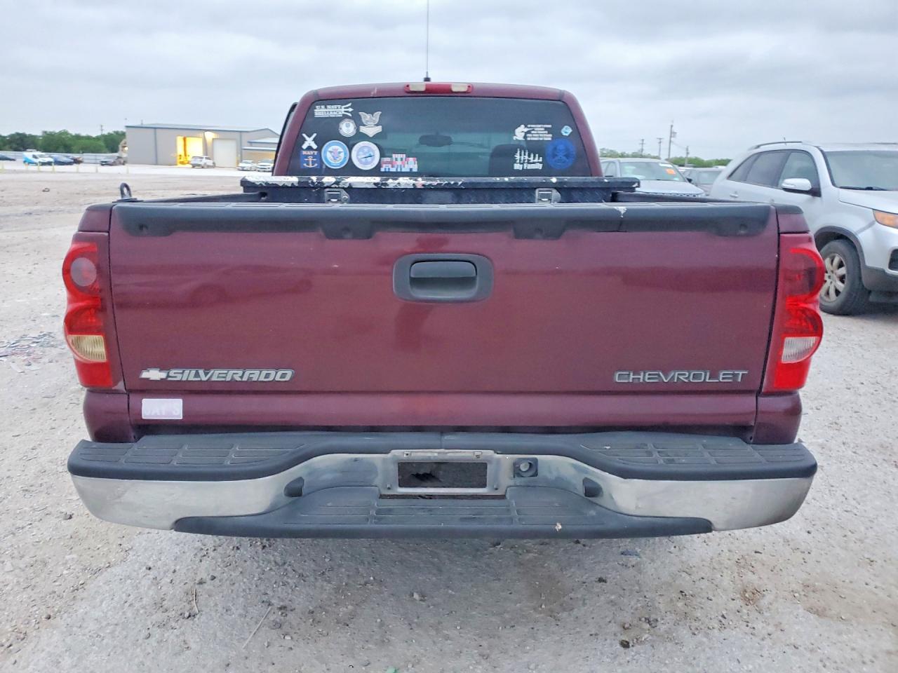 2003 CHEVROLET SILVERADO C1500 photo 6
