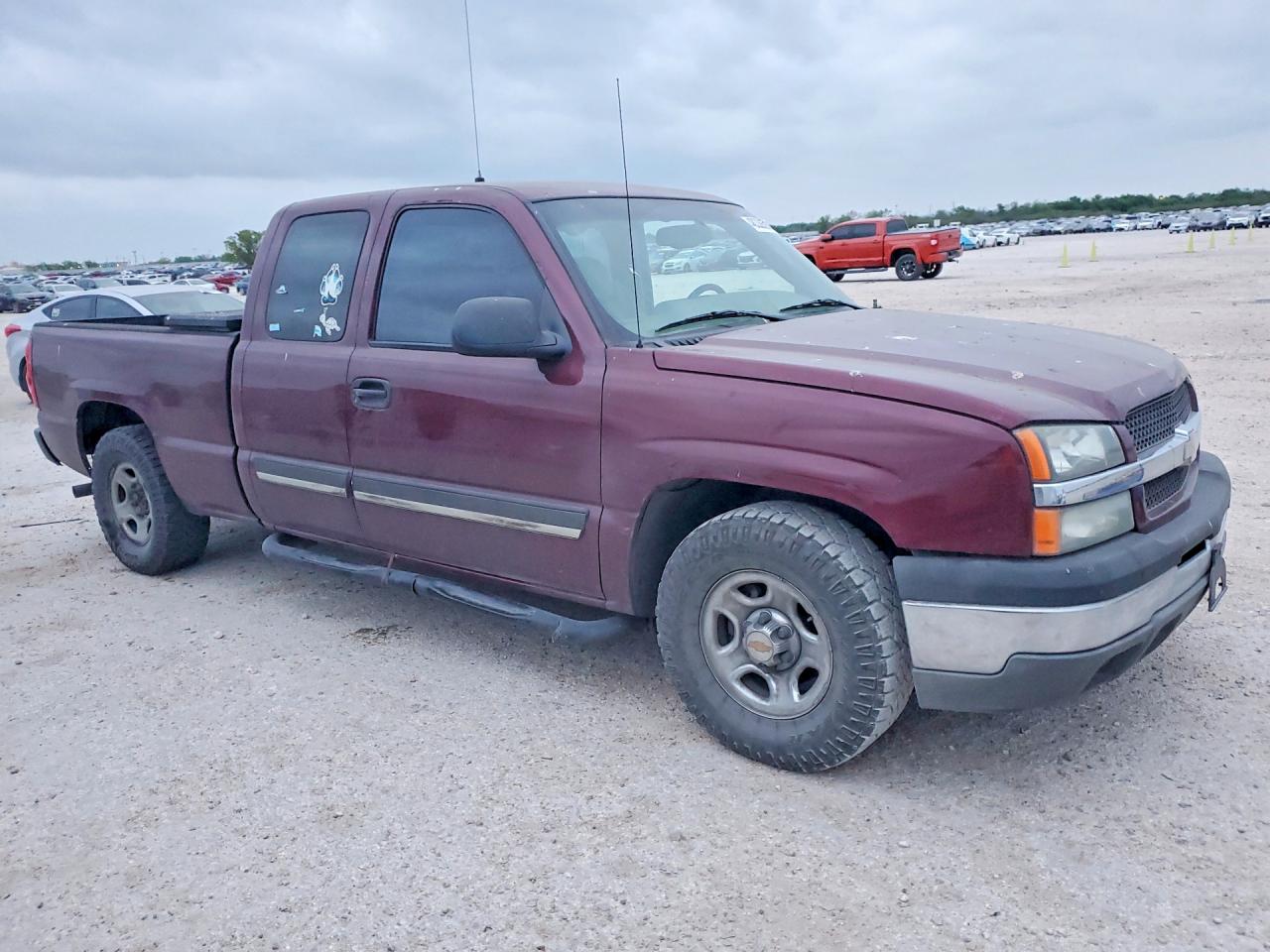 2003 CHEVROLET SILVERADO C1500 photo 4