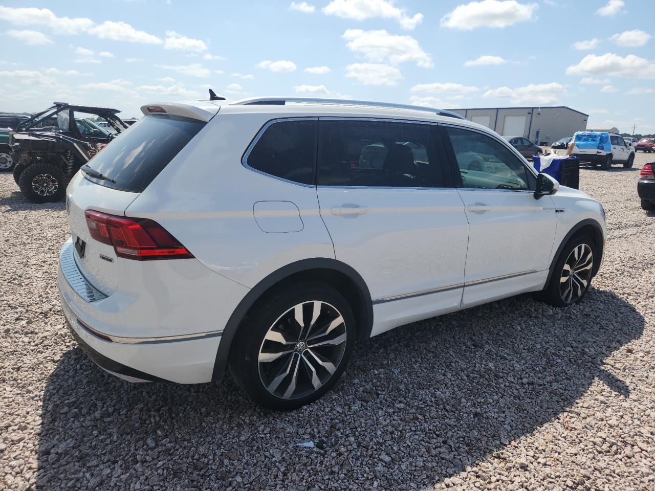 2020 VOLKSWAGEN TIGUAN SEL PREMIUM R-LINE photo 5