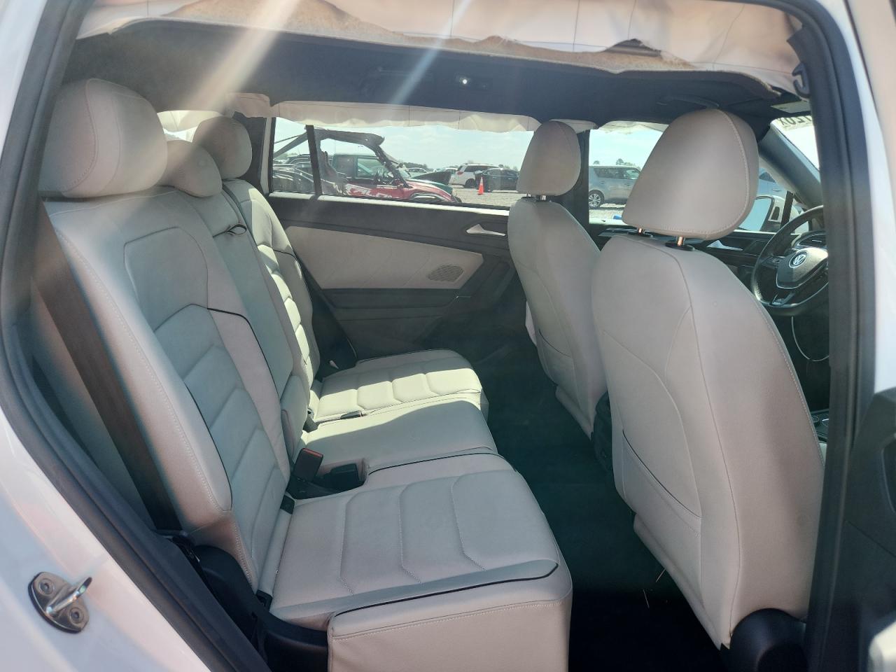 2020 VOLKSWAGEN TIGUAN SEL PREMIUM R-LINE photo 21