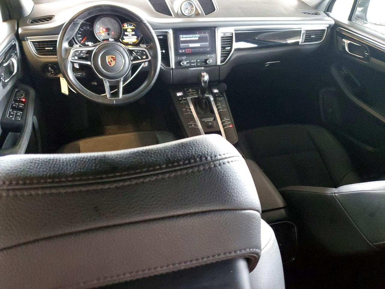 2018 PORSCHE MACAN S photo 15