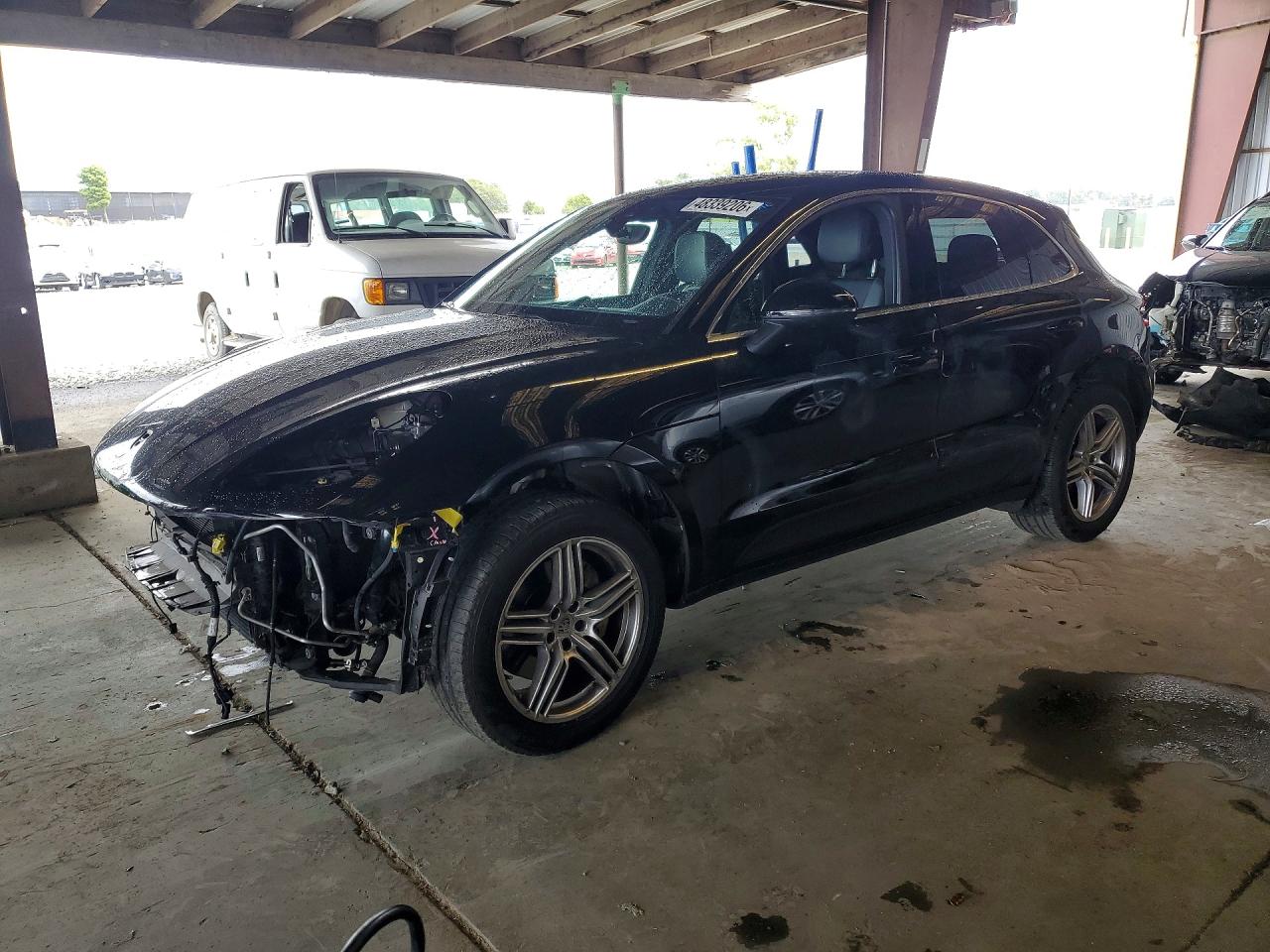 2018 PORSCHE MACAN