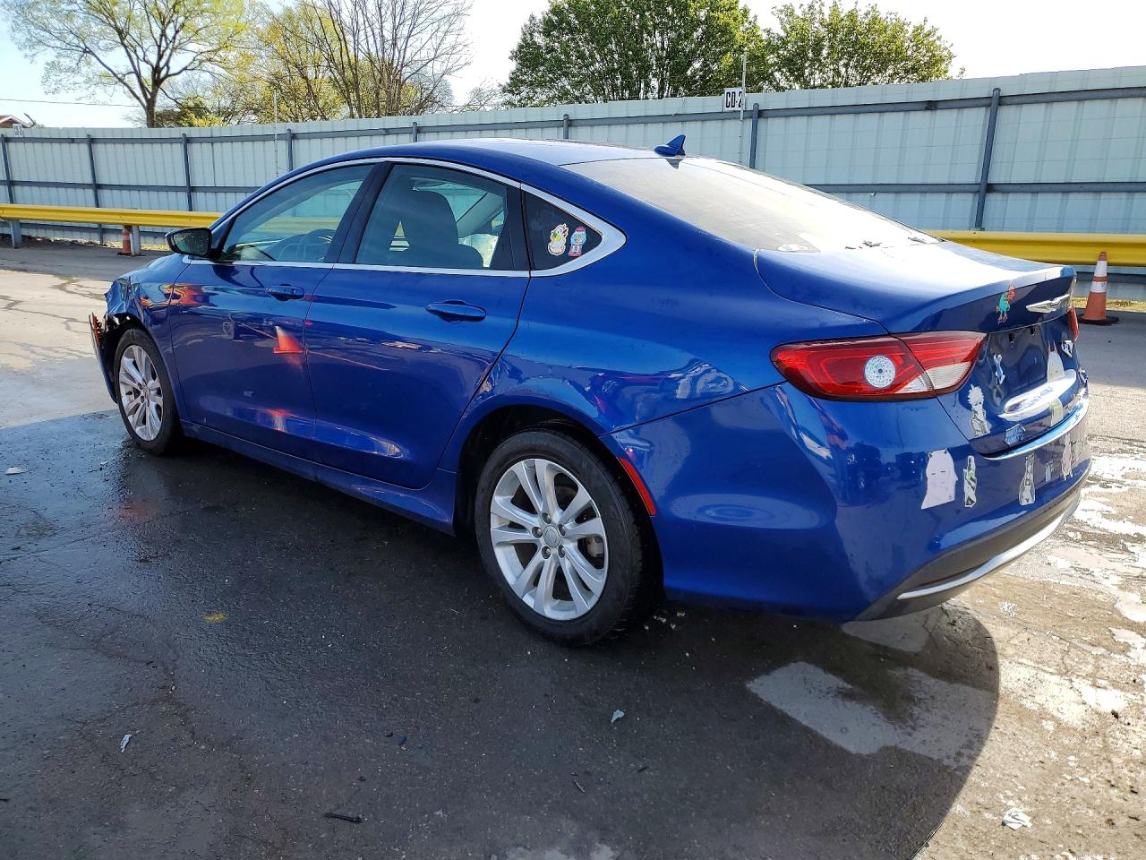2015 CHRYSLER 200 LIMITED photo 3