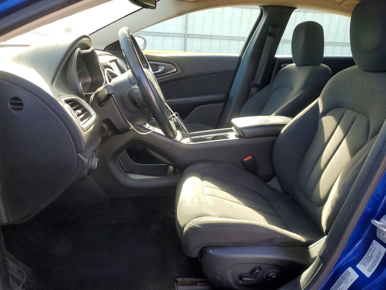 2015 CHRYSLER 200 LIMITED photo 13