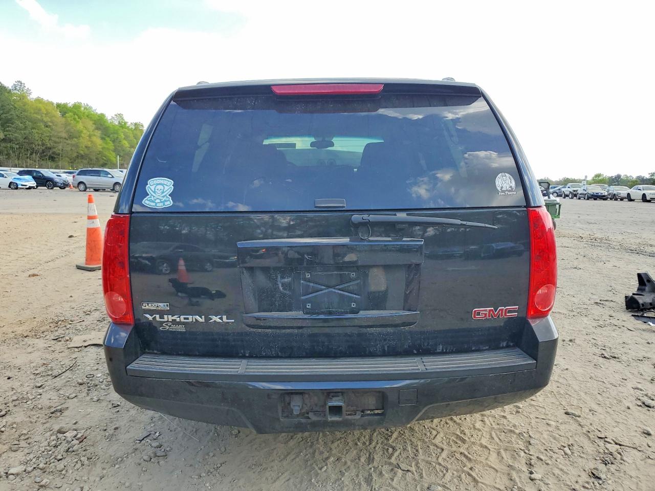 2007 GMC YUKON XL C1500 photo 16