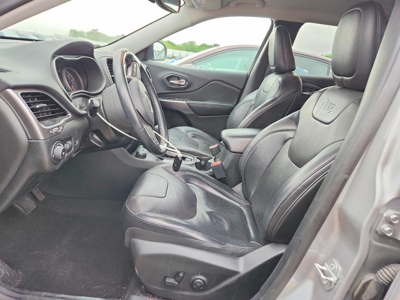 2019 JEEP CHEROKEE LIMITED photo 7