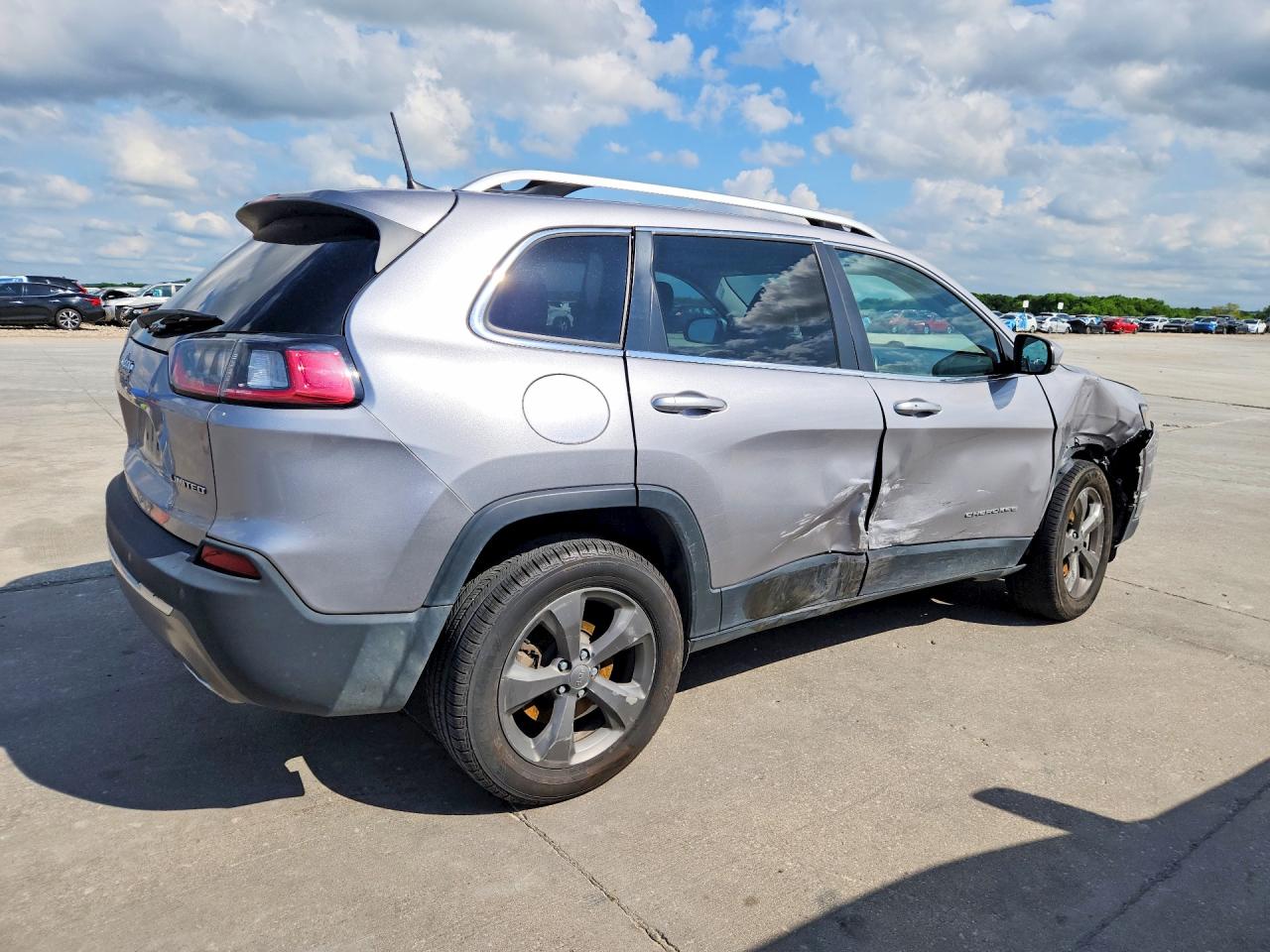 2019 JEEP CHEROKEE LIMITED photo 3