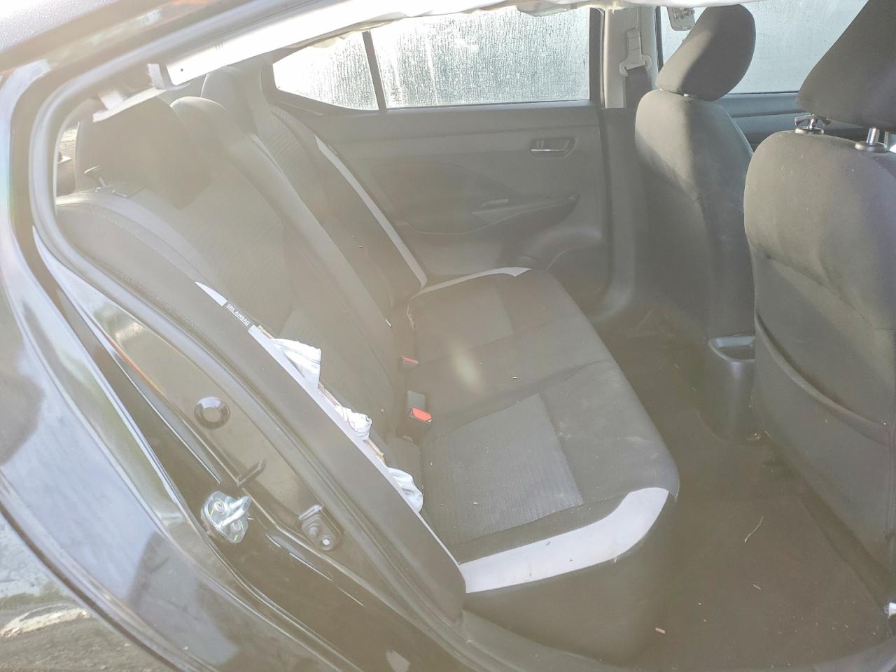 2021 NISSAN VERSA SV photo 10