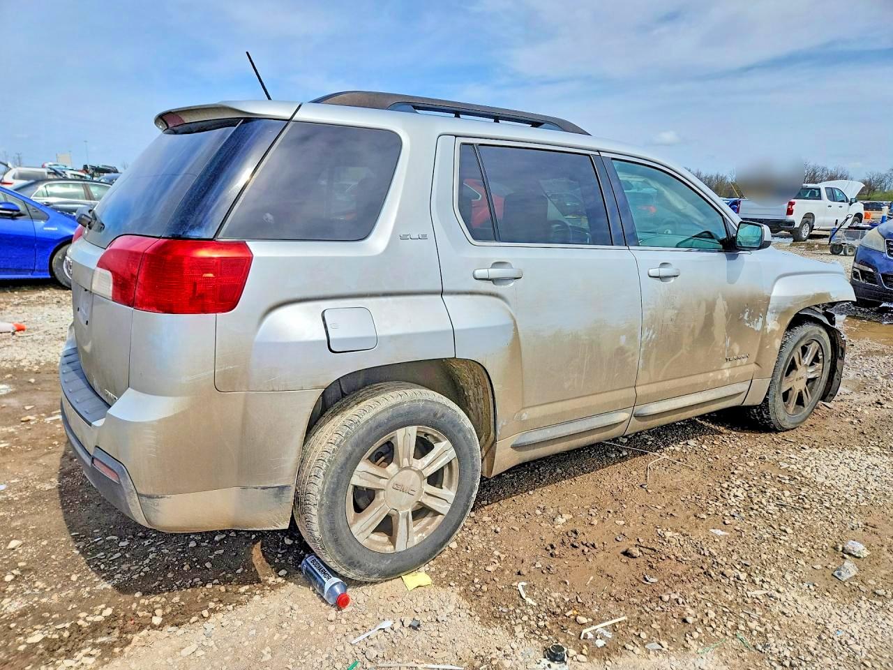 2015 GMC TERRAIN SLE photo 5