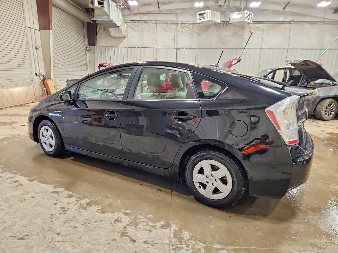 2011 TOYOTA PRIUS TWO photo 2