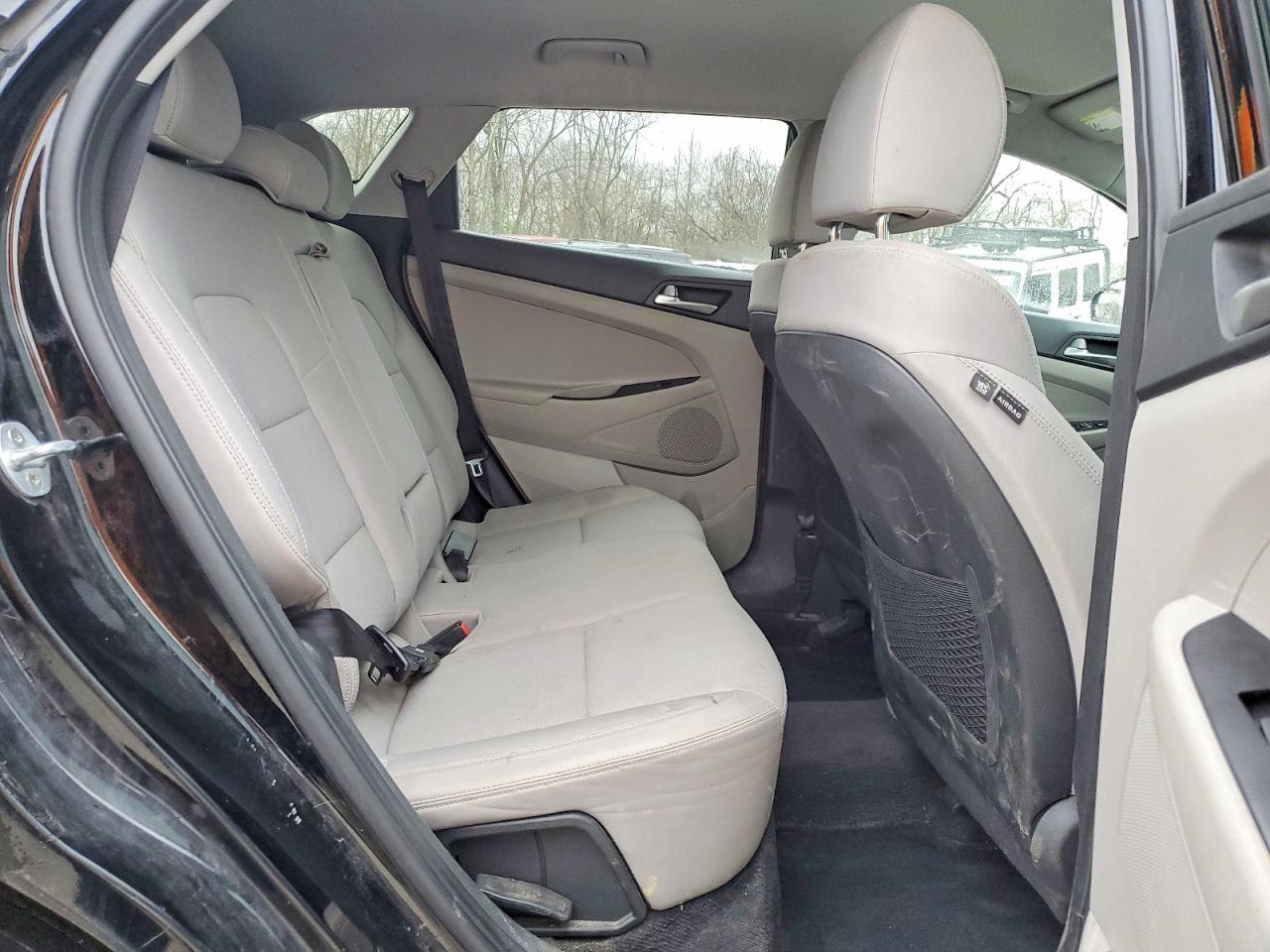 2020 HYUNDAI TUCSON SE photo 31
