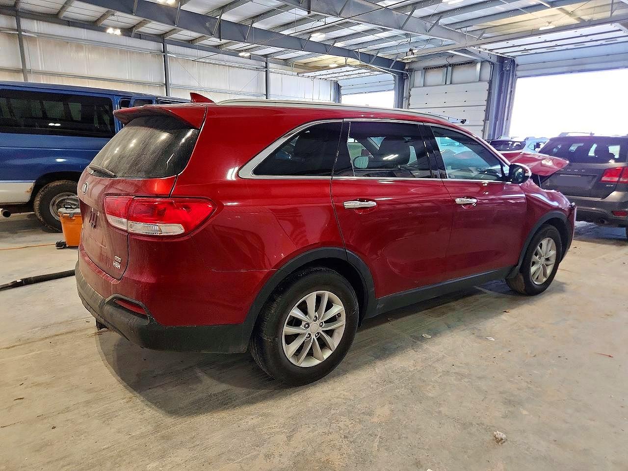 2017 KIA SORENTO LX photo 7