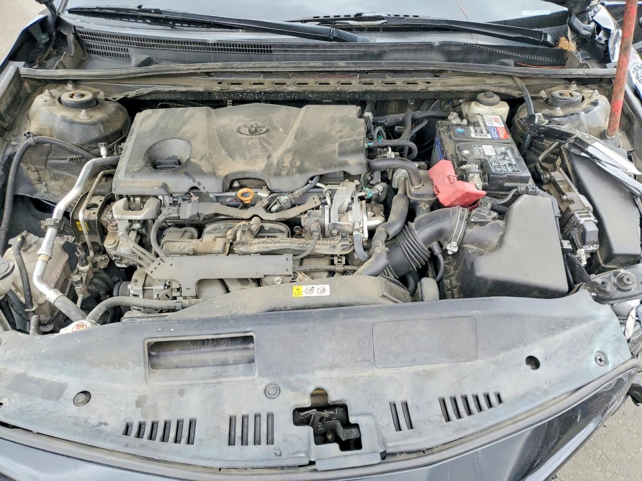 2018 TOYOTA CAMRY SE photo 11