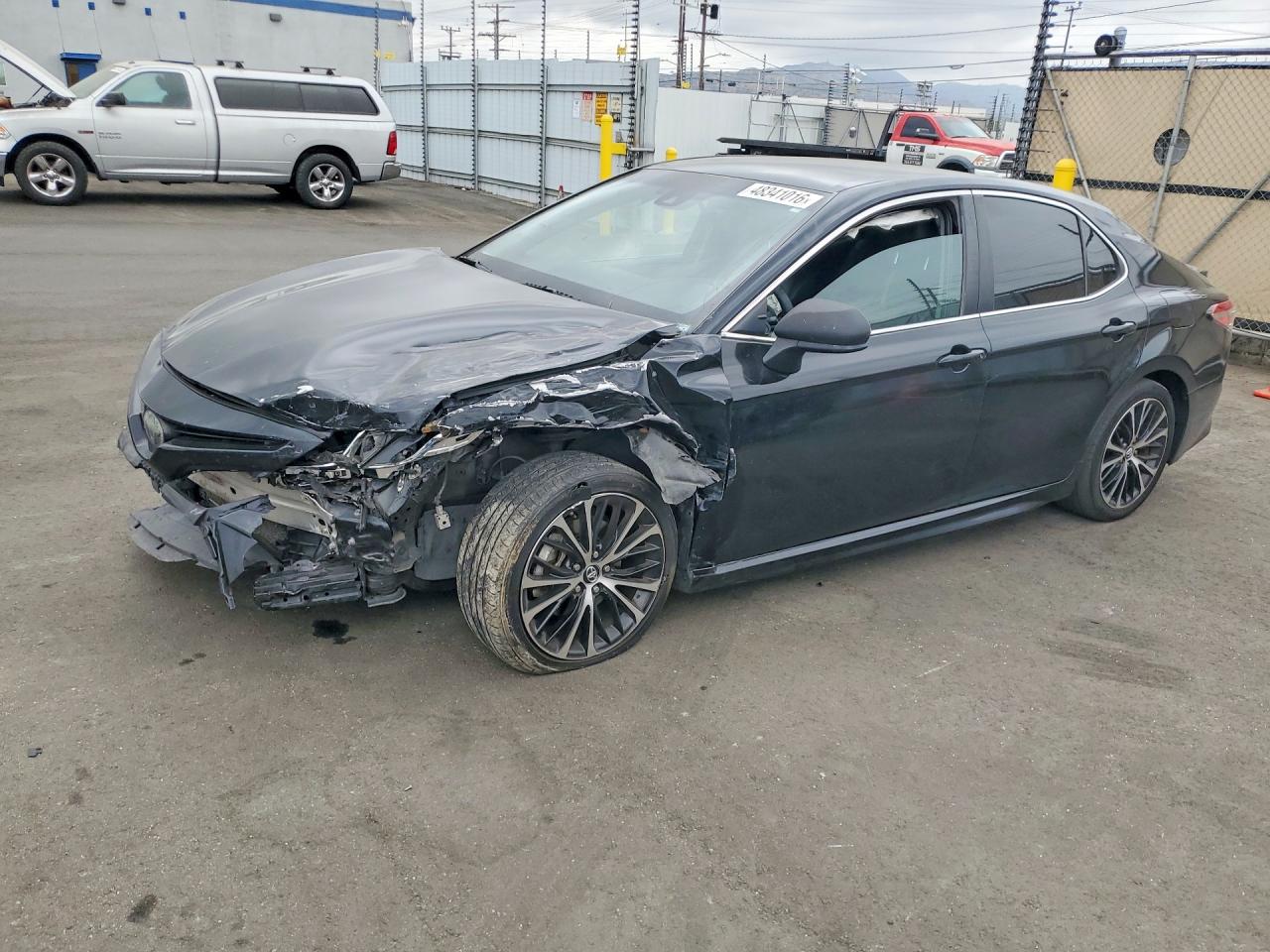 2018 TOYOTA CAMRY