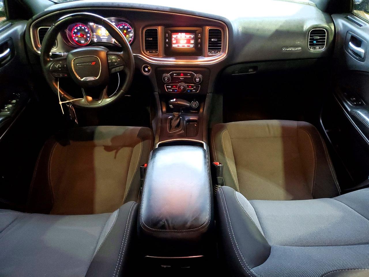 2015 DODGE CHARGER SE photo 15