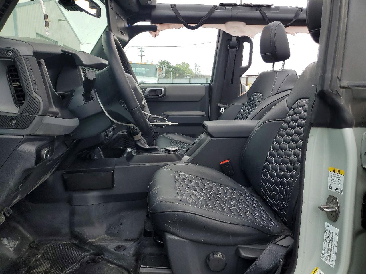 2023 FORD BRONCO BASE photo 7